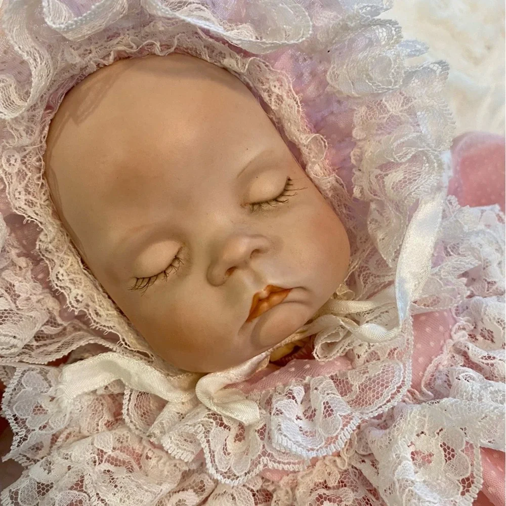 Vintage Sleeping Baby Doll Real Looking Porcelain Doll‎